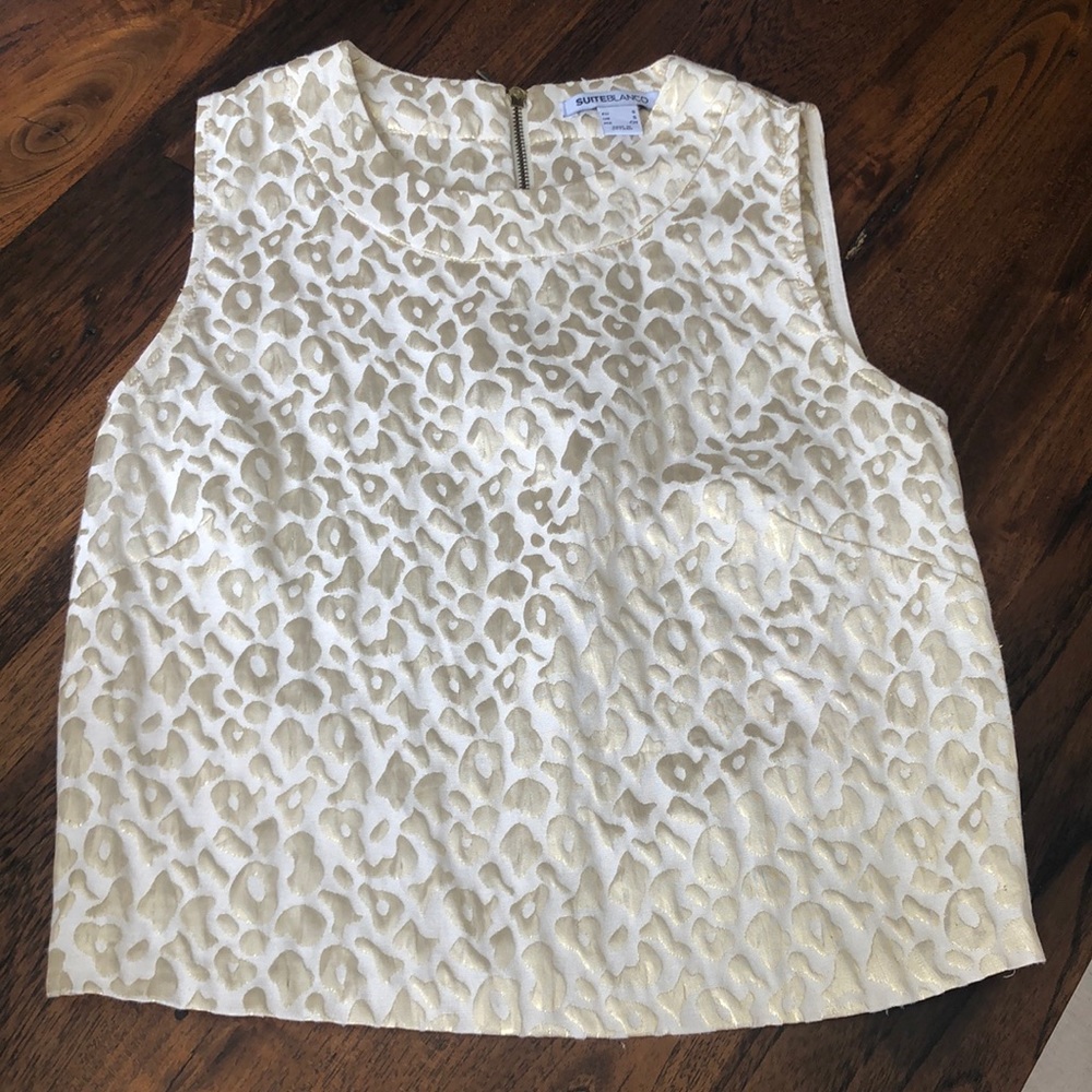 super cute SuitBlanco Cheetah print top
